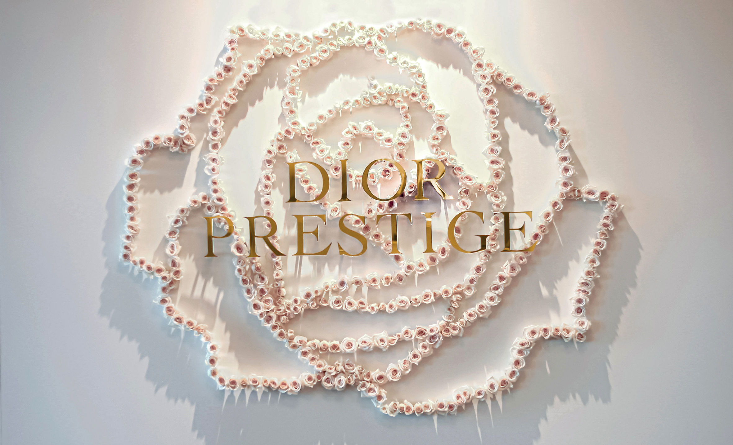 Prestige Hong Kong with Dior Presents Prestige Magic Rose Event