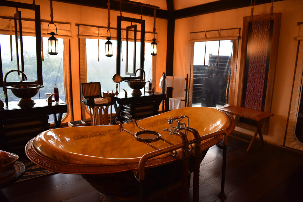 Four Seasons Camp Golden Triangle bathroom