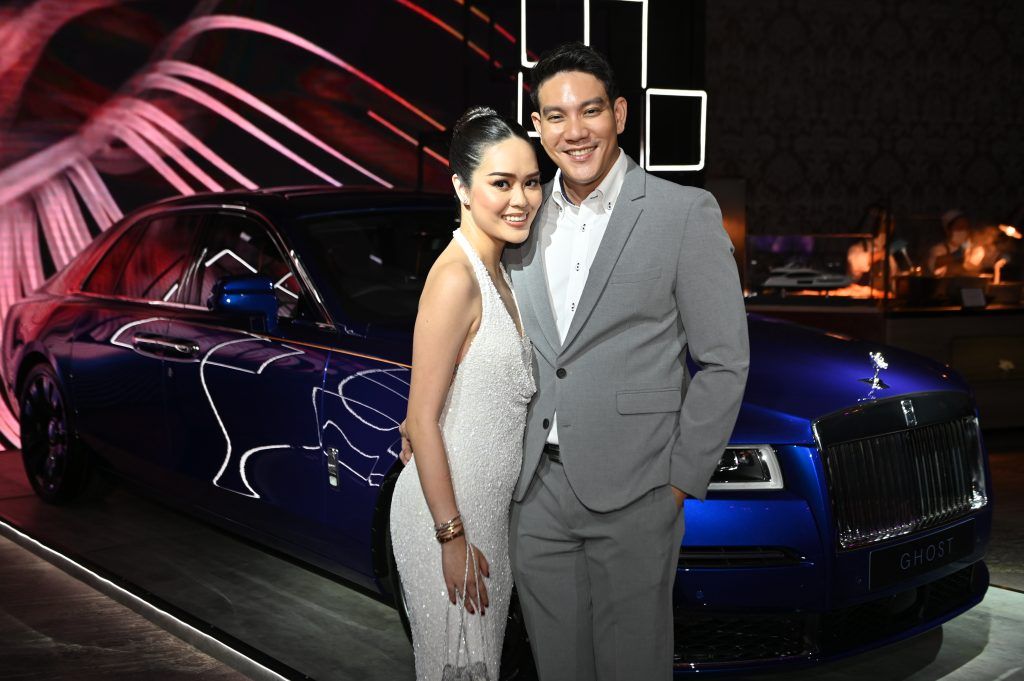 Papapin Verapuchong and Parin Juesuwan pose with Rolls-Royce